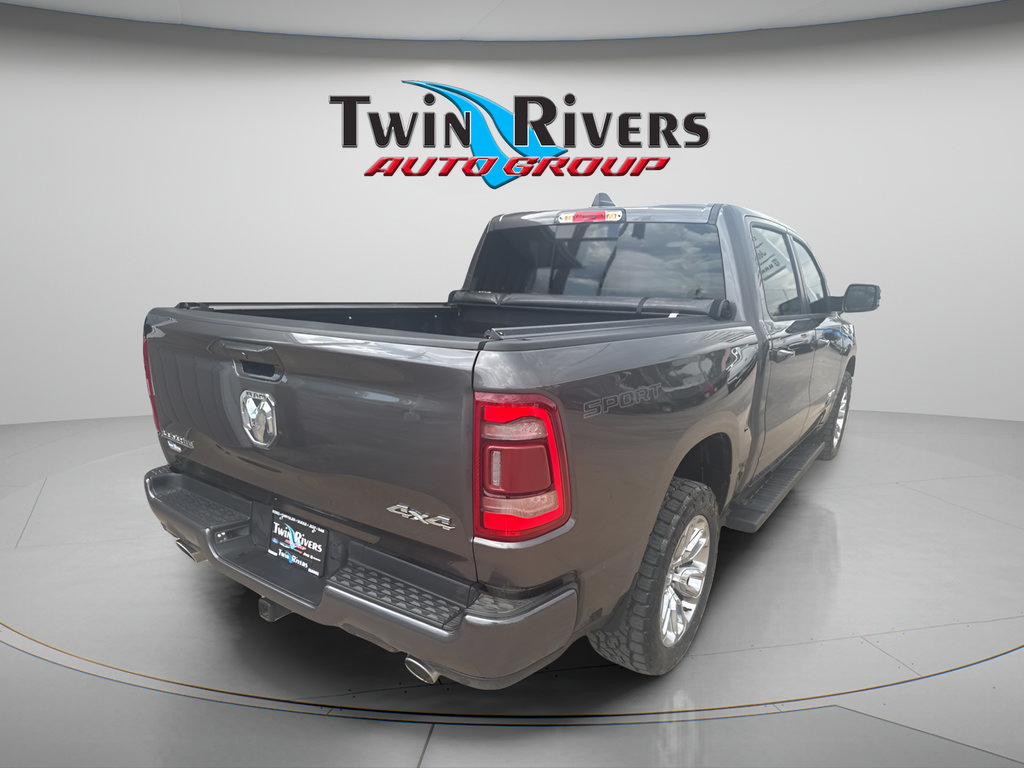 Used 2023 RAM 1500 Laramie AWD/4WD image 4