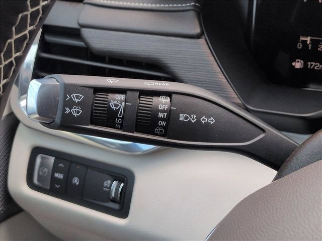 Certified 2025 GMC Acadia Denali w/ Super Cruise Package FWD image 17