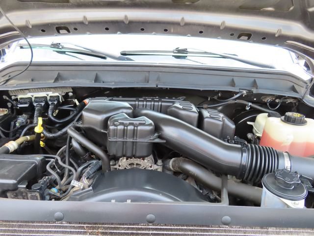 Used 2016 Ford F250 XL w/ XL Appearance Package AWD/4WD image 29