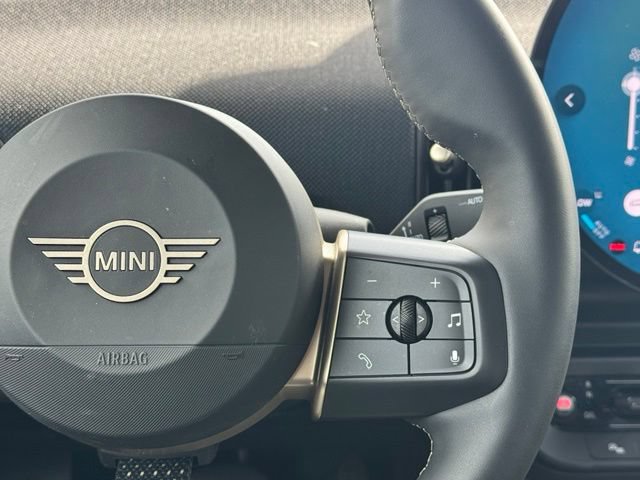 Certified 2026 MINI Cooper 4-Door Hardtop FWD image 22