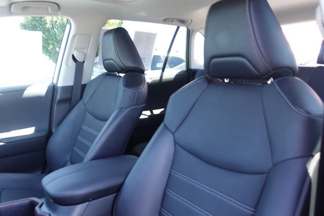 Certified 2022 Toyota RAV4 Limited FWD image 29