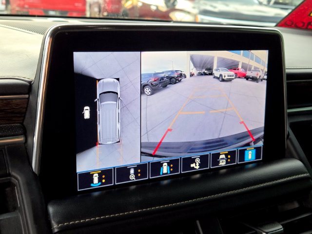 Certified 2021 Chevrolet Suburban Premier w/ Premium Package AWD/4WD image 22