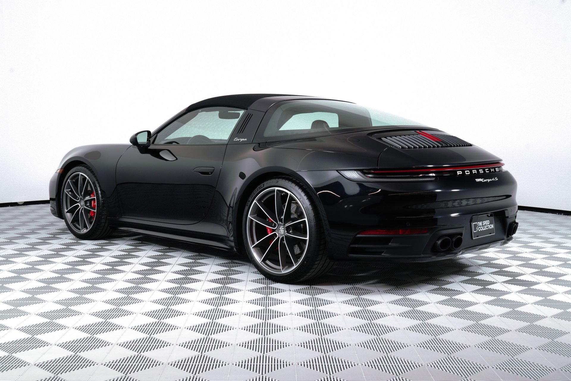 Used 2024 Porsche 911 Targa 4S w/ Premium Package image 5