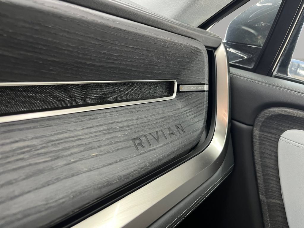 Used 2023 Rivian R1S Adventure AWD/4WD image 20