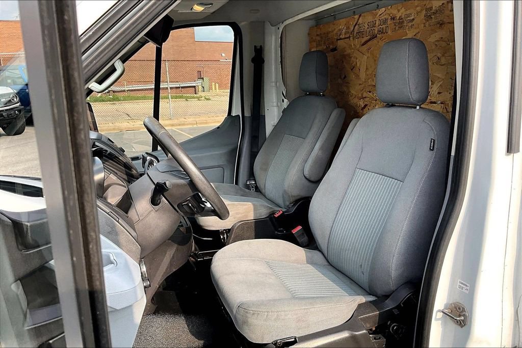 Used 2016 Ford Transit 250 138 RWD image 22
