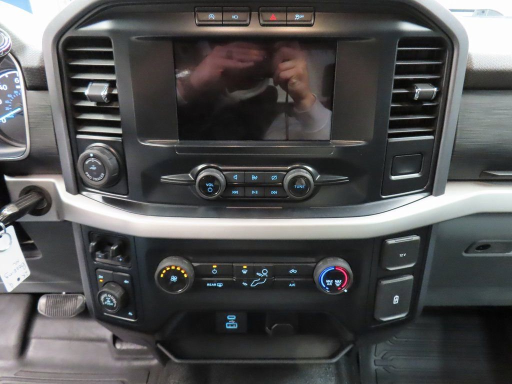 Used 2023 Ford F150 XLT w/ Trailer Tow Package image 17