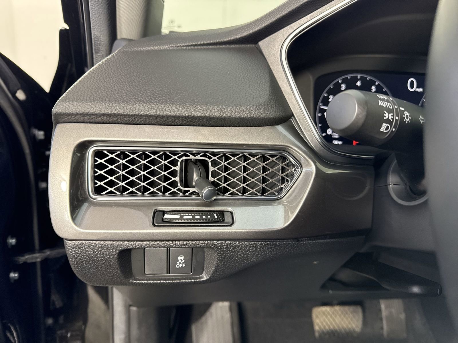 Certified 2025 Acura Integra image 16