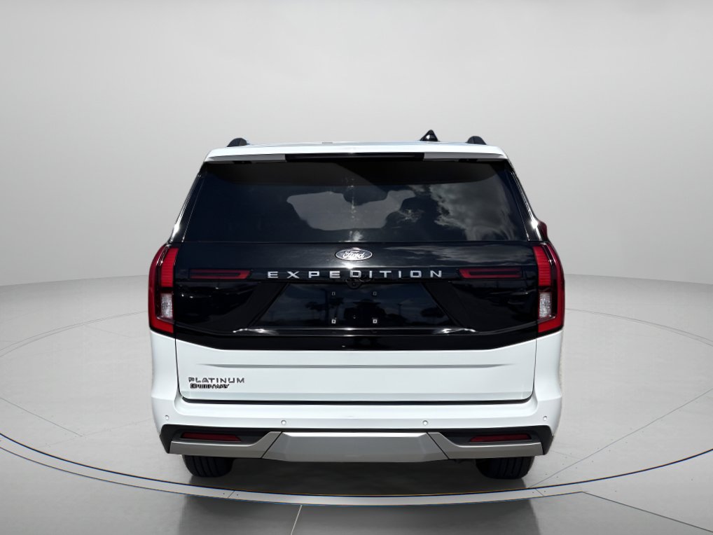 Certified 2025 Ford Expedition Platinum AWD/4WD image 4