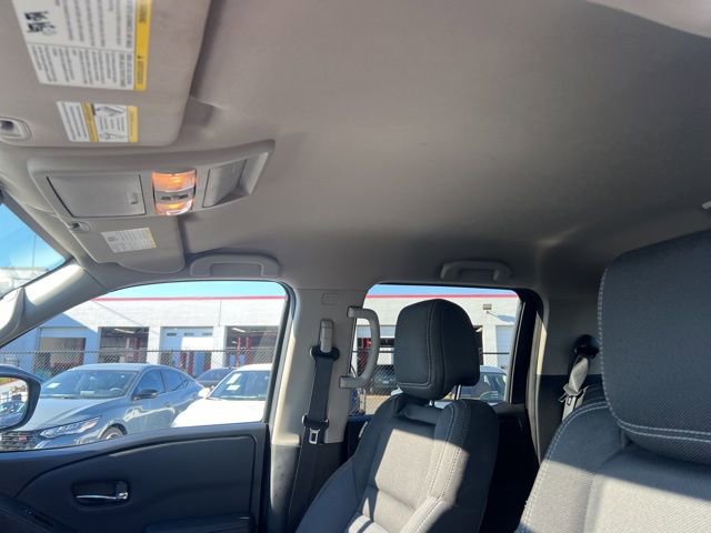 Used 2023 Nissan Frontier SV w/ SV Convenience Package image 19