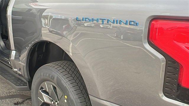 New 2025 Ford F150 Lightning Lariat image 17