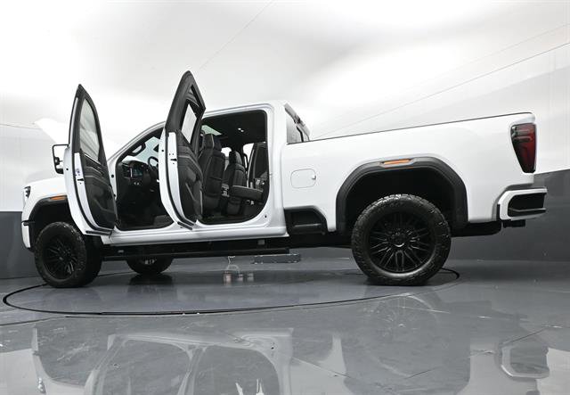 Used 2026 GMC Sierra 2500 AT4X w/ LPO, Black Badging Package AWD/4WD image 51