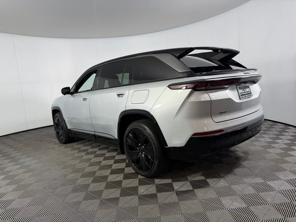 Used 2025 Jeep Wagoneer S Launch Edition image 9