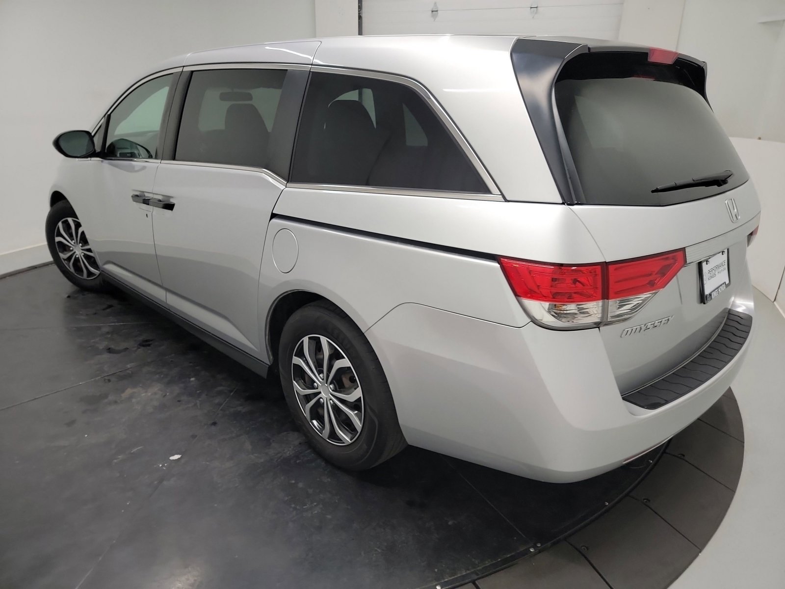 Used 2015 Honda Odyssey LX image 6