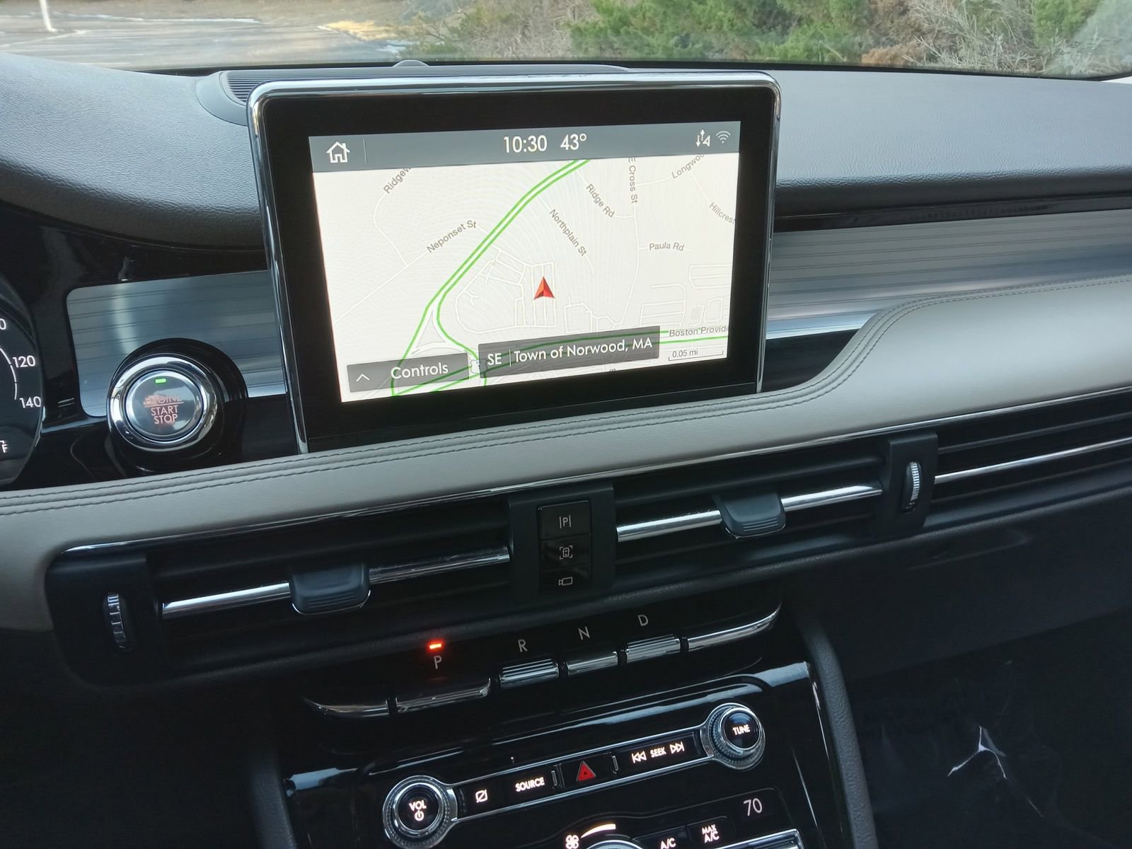 Used 2020 Lincoln Corsair Standard w/ Premium Package image 15