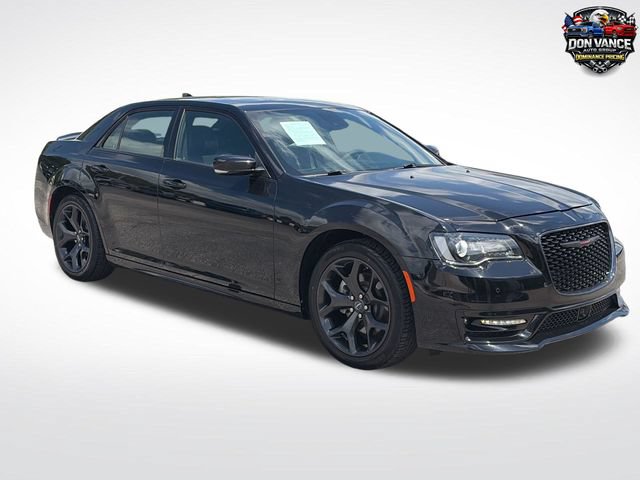 Used 2022 Chrysler 300 S w/ Safetytec Plus Group RWD image 8