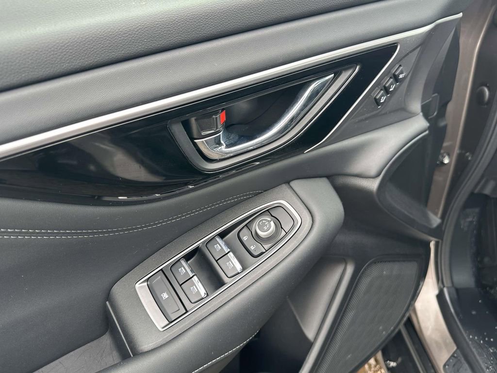 Used 2024 Subaru Outback Limited XT image 18