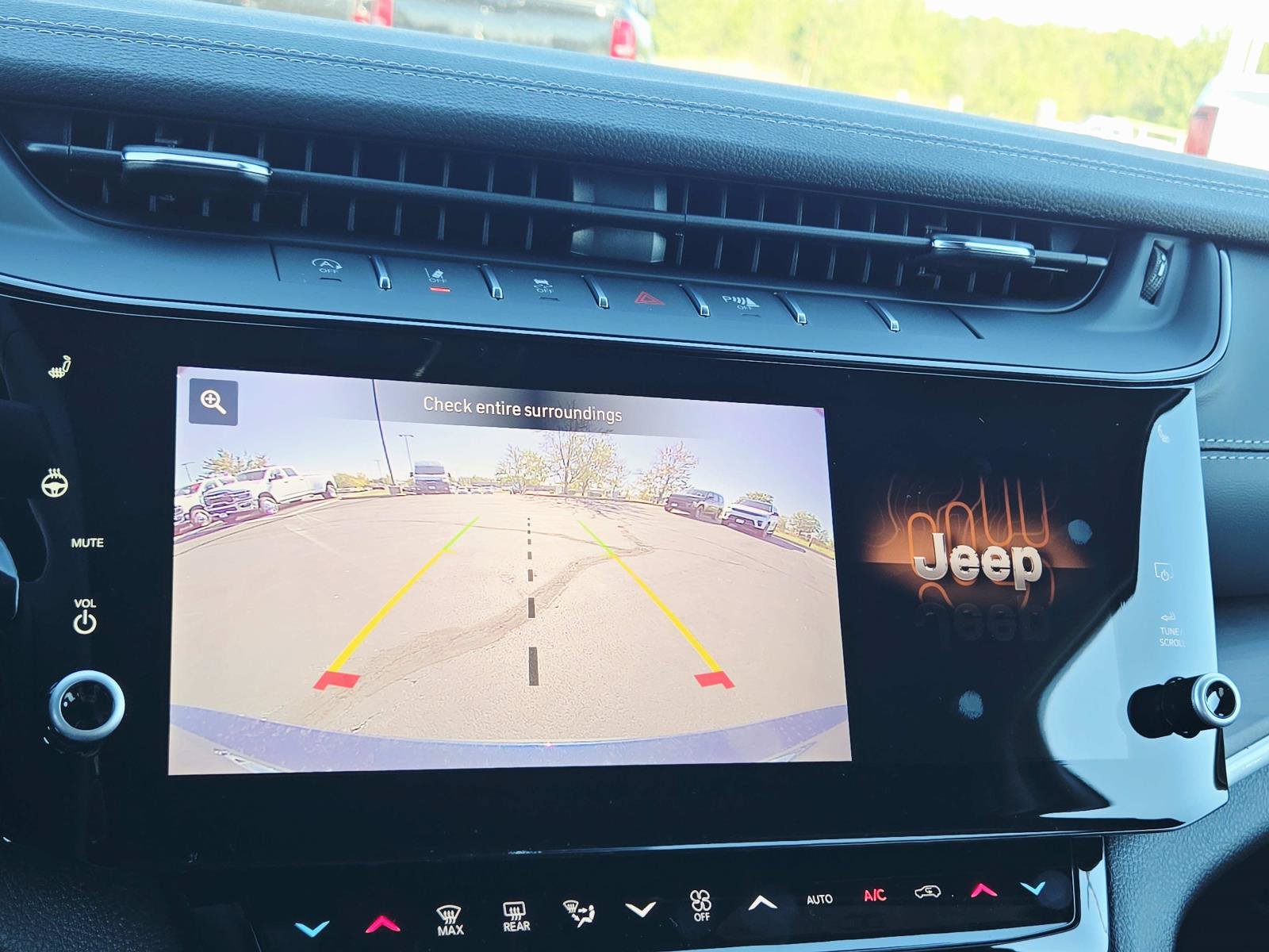New 2027 Jeep Grand Cherokee L Limited AWD/4WD image 30