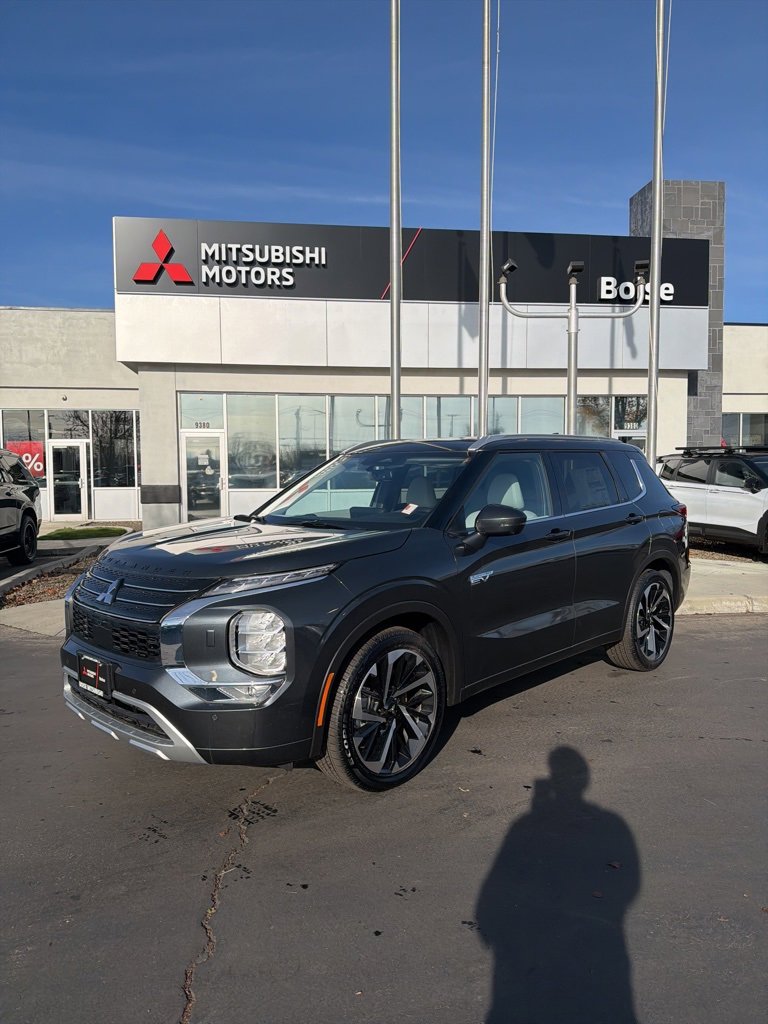 New 2025 Mitsubishi Outlander SEL