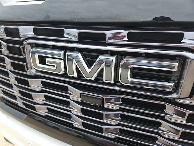 Used 2025 GMC Sierra 2500 Denali Ultimate AWD/4WD image 30