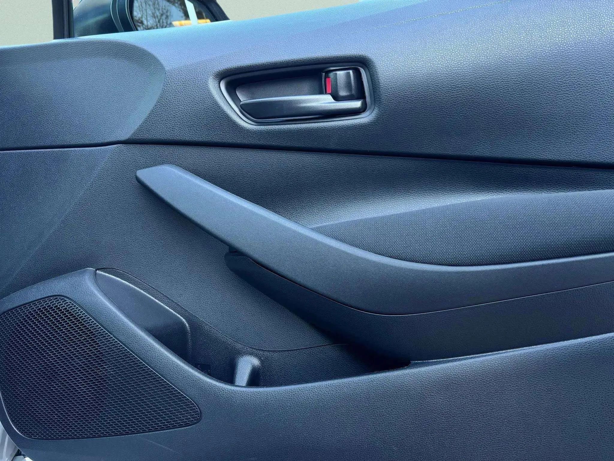 Used 2024 Toyota Corolla LE image 11