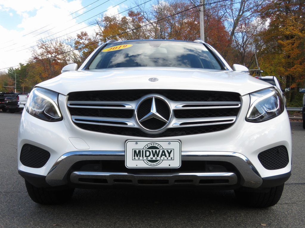 Used 2019 Mercedes-Benz GLC 300 4MATIC image 3