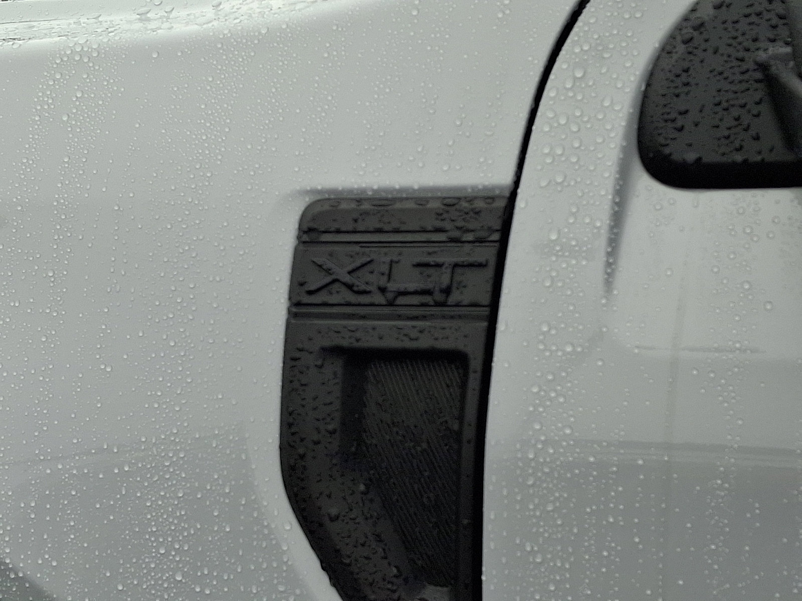 Certified 2025 Ford Maverick XLT w/ XLT Luxury Package image 31