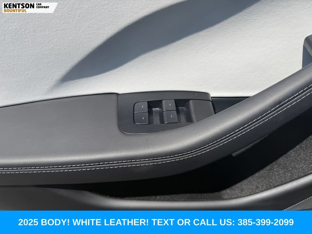 Used 2024 Tesla Model 3 Performance AWD/4WD image 18