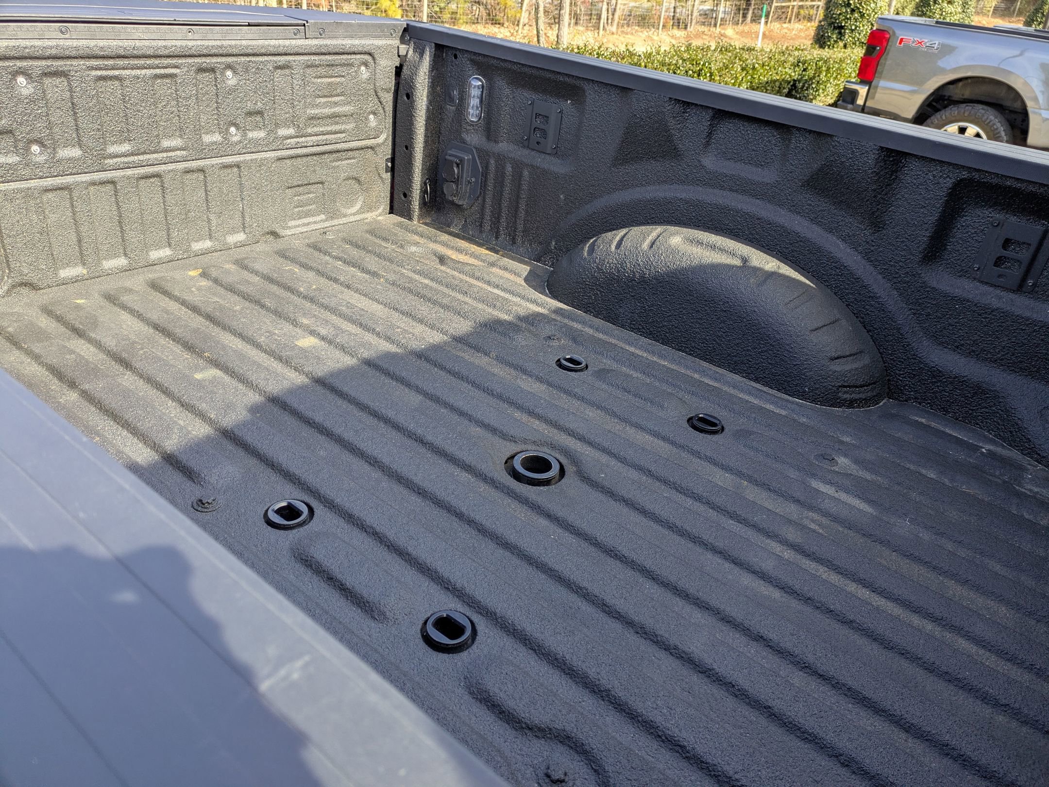 Certified 2024 Ford F350 Lariat w/ Chrome Package image 38