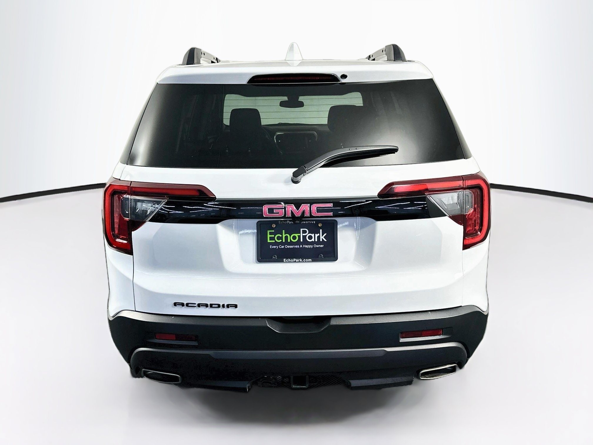 Used 2023 GMC Acadia SLE w/ Driver Convenience Package FWD image 7