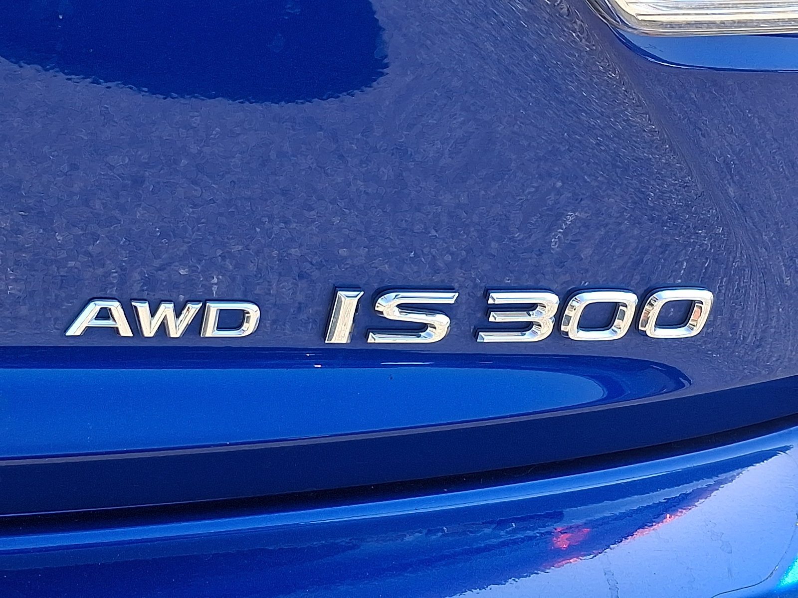 Used 2019 Lexus IS 300 F Sport w/ F Sport Package AWD/4WD image 29