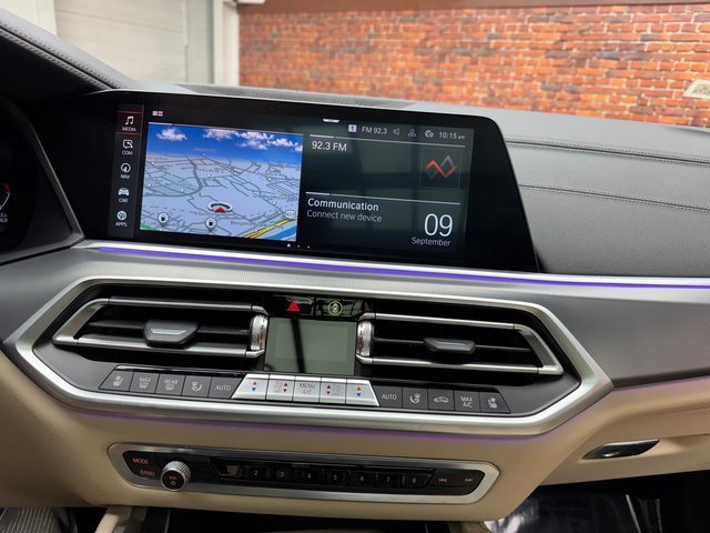 Used 2022 BMW X6 xDrive40i w/ M Sport Package image 18