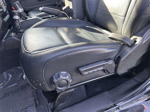 Used 2023 Jeep Wrangler Unlimited Sahara image 17