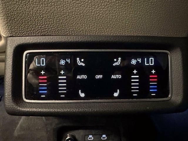 Certified 2024 Audi Q8 e-tron Premium Plus w/ Premium Plus Package AWD/4WD image 14