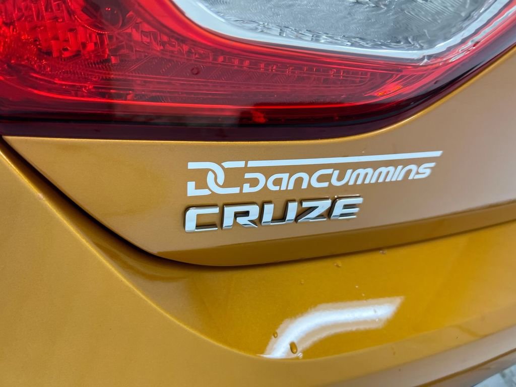 Used 2017 Chevrolet Cruze Premier FWD image 27