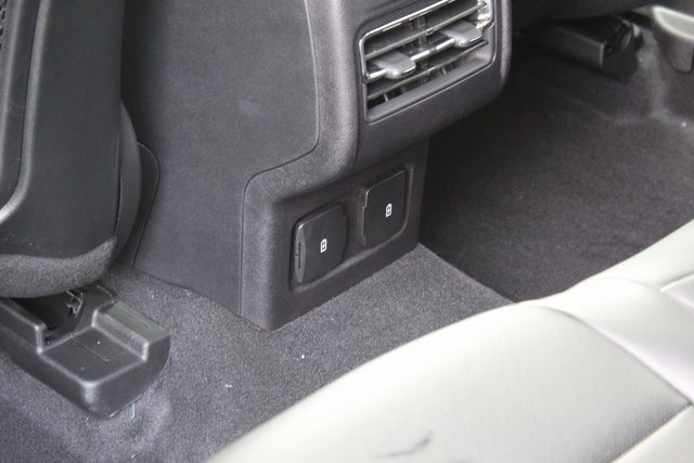 New 2023 Lincoln Corsair AWD w/ Equipment Group 101A image 14