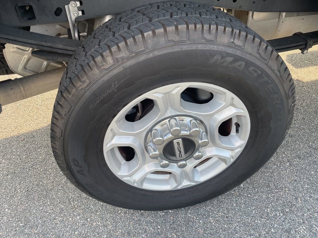 Used 2025 Ford F250 XLT image 11