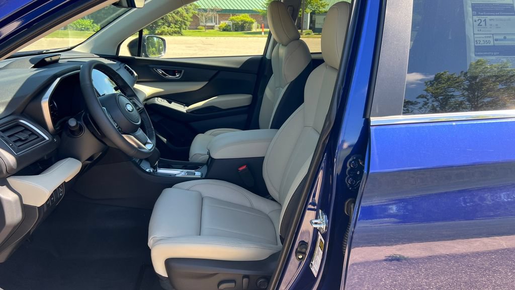 New 2026 Subaru Ascent Limited AWD/4WD image 4