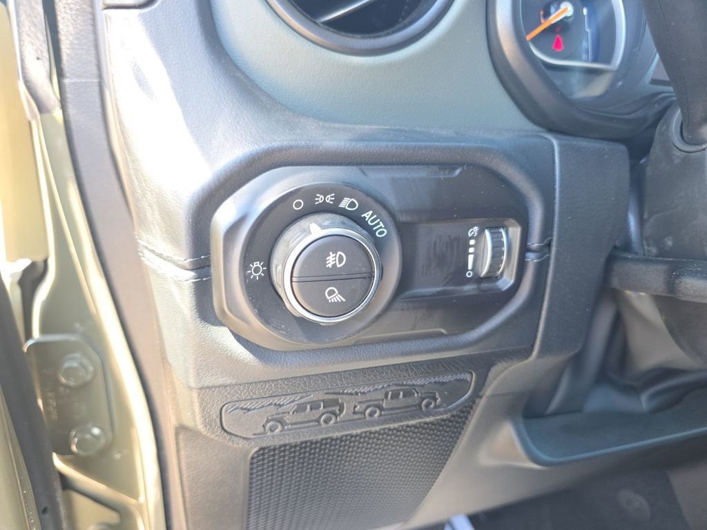 New 2026 Jeep Gladiator Mojave w/ Safety Group image 23