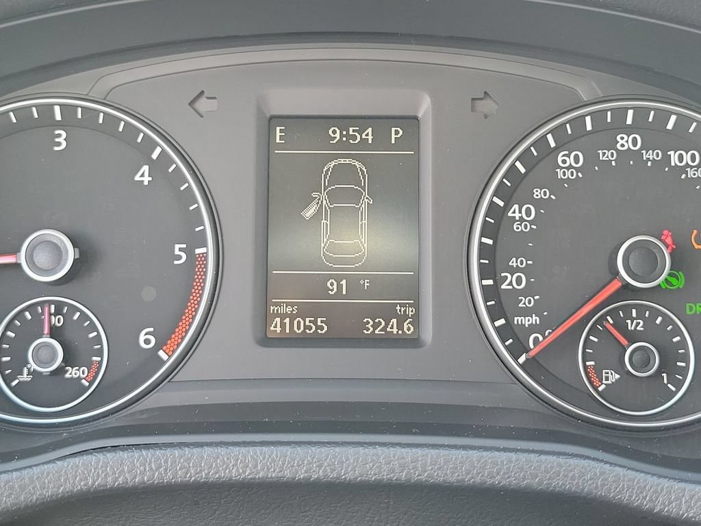 Used 2012 Volkswagen Passat TDI SEL Premium FWD image 12