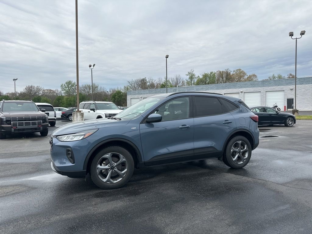 Used 2025 Ford Escape ST-Line Select image 10