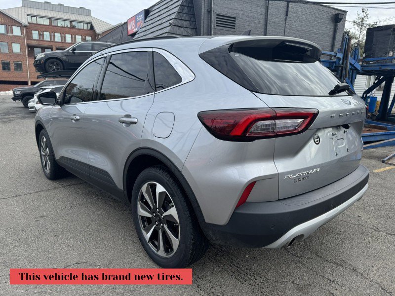 Used 2023 Ford Escape Platinum image 4