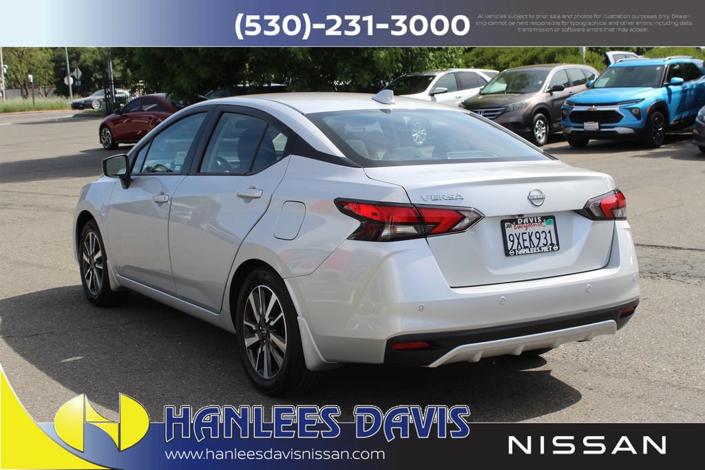 Used 2025 Nissan Versa SV w/ Trunk Package FWD image 9
