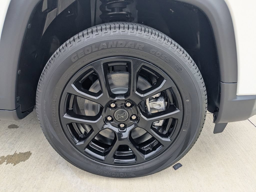 New 2026 Jeep Compass Latitude AWD/4WD image 12