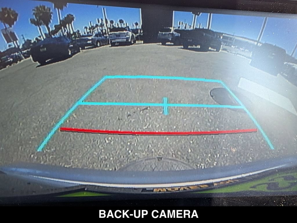 Used 2021 Toyota Corolla SE w/ Carpet Mat Package (TMS) FWD image 21