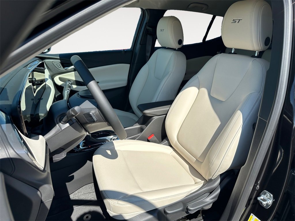 New 2026 Buick Encore GX Sport Touring image 9