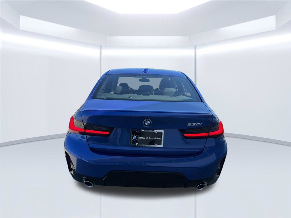 New 2026 BMW 330i Sedan w/ M Sport Package RWD image 5