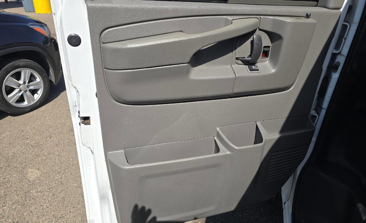 Used 2013 Chevrolet Express 2500 LS w/ Power Package RWD image 15