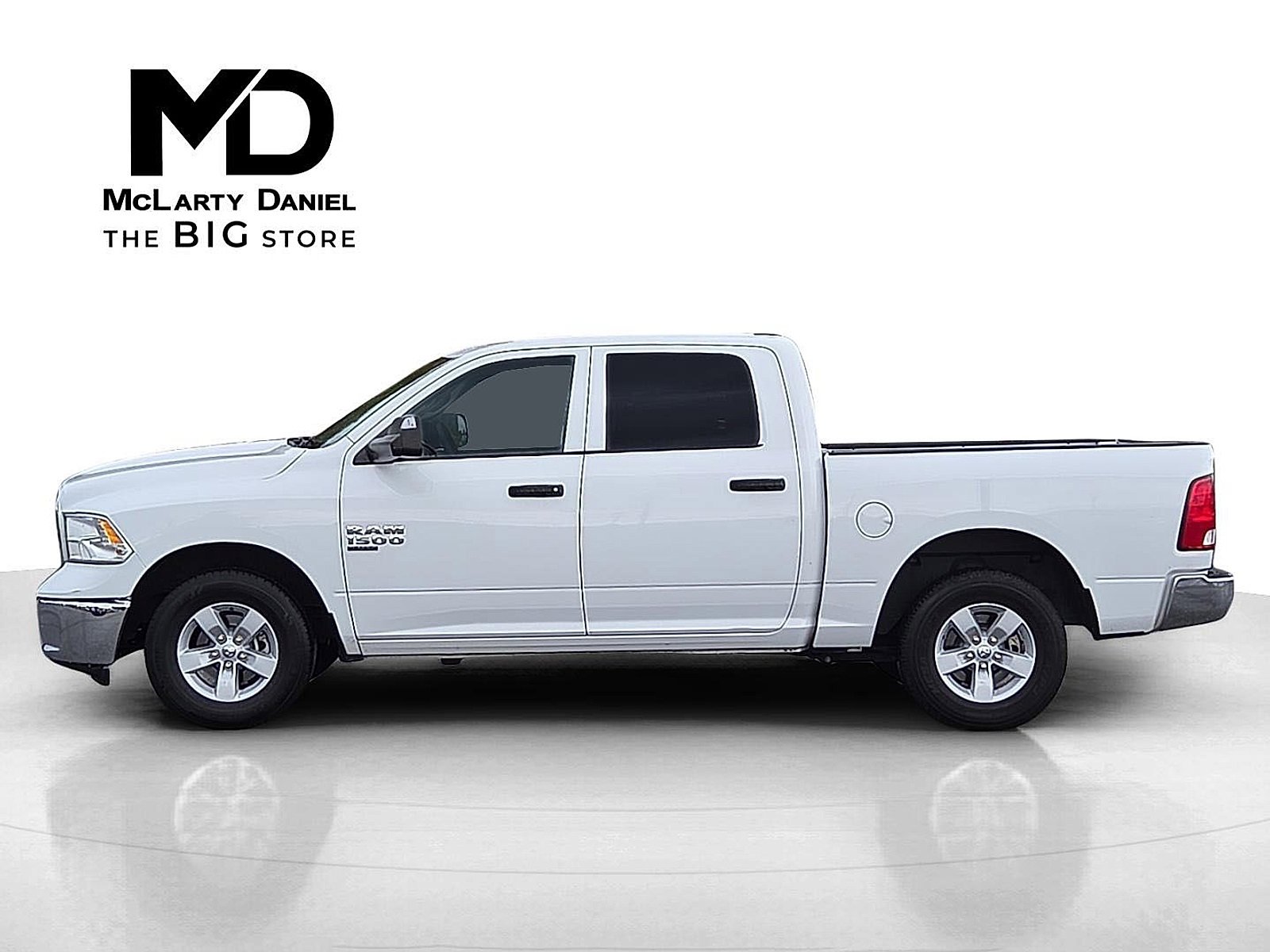 Used 2023 RAM 1500 Classic SLT w/ Trailer & Traction Group image 3