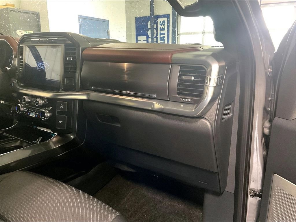 Used 2021 Ford F150 Lariat w/ Equipment Group 502A High AWD/4WD image 13