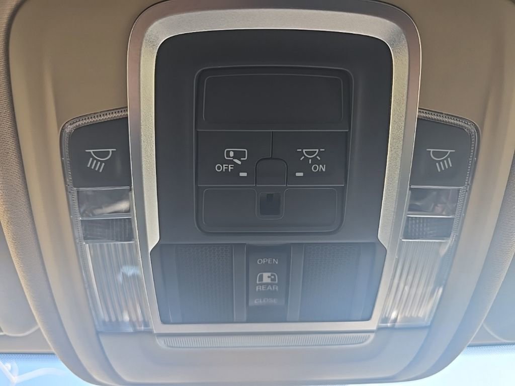 Used 2020 RAM 2500 Laramie image 44